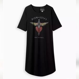 Torrid Black Graphic Midi Dress